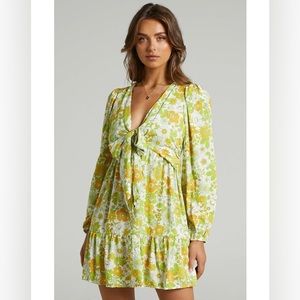 Showpo Dress. Size 12 or XXL. Green floral print.